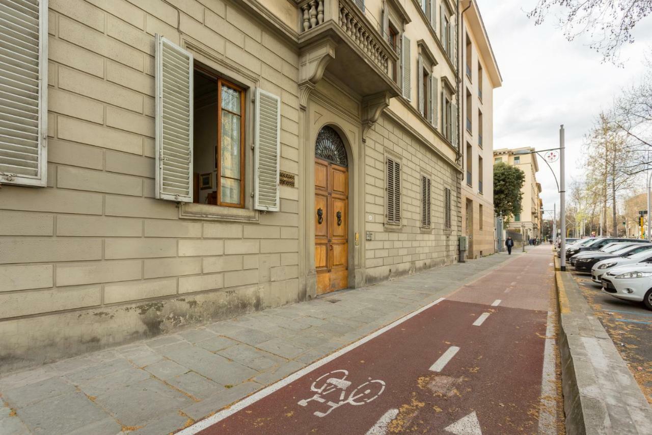 Cherubini Palace Thematic Apartment Florence Exterior photo